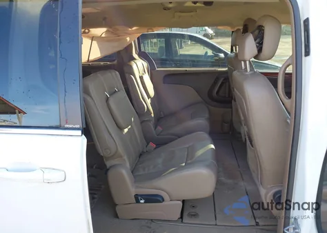 2013 Chrysler Town & Country Touring из США, поврежденный, VIN 2C4RC1BG4DR815893